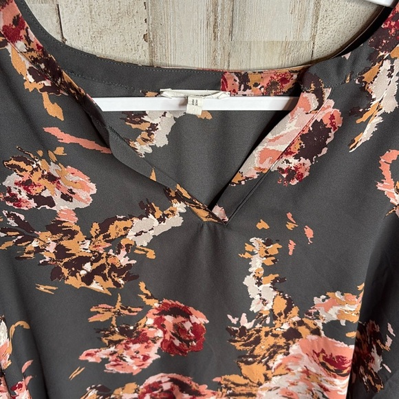 Maurices XXLGray Floral Pullover Sheer Blouse Top Plus - Picture 5 of 16